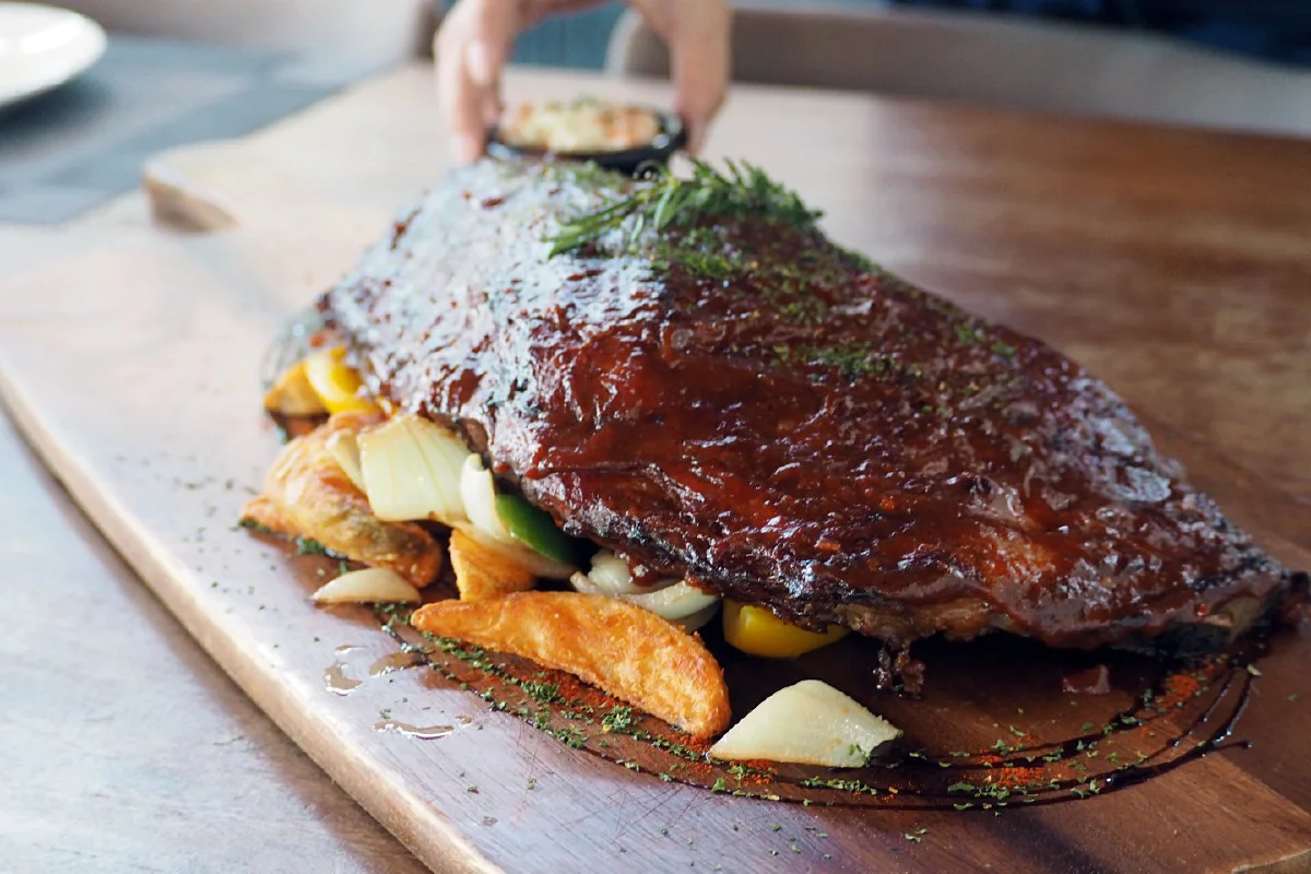 The Salares Coffee Bar & Bistro อิ่มอร่อยทุกจาน มื้อแห่งความสำราญย่านศาลายา