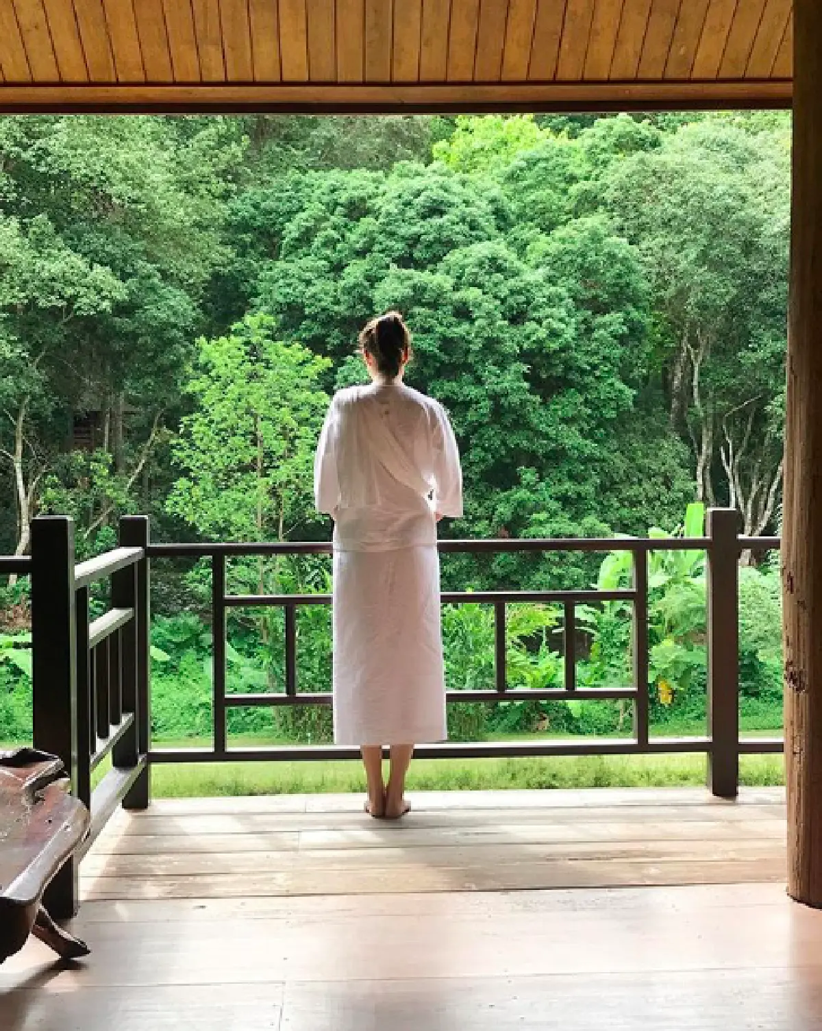 “ศรีริต้า" หันหน้าเข้าวัดศึกษาธรรม-รักษาศีล แฟนๆ ร่วมอนุโมทนาบุญ