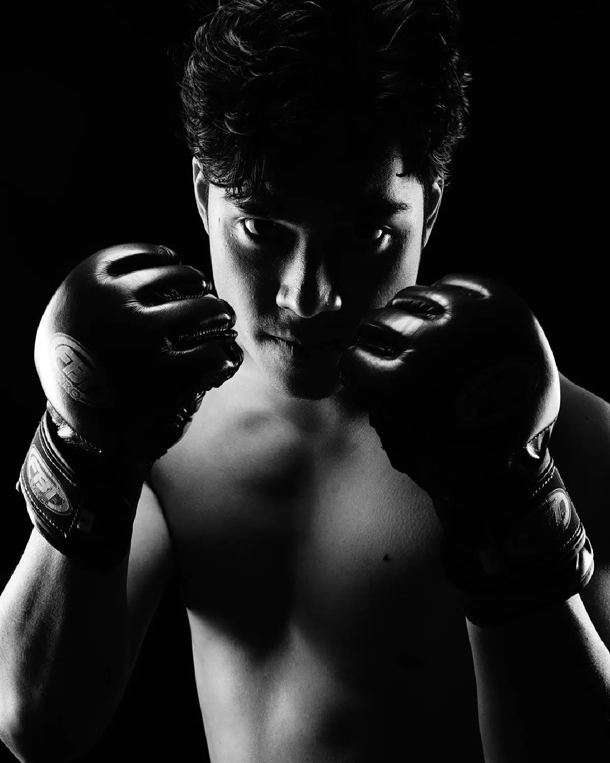 เซ็ตนี้งานดีมาก! น้องเอม ลูกชาย ดู๋ สัญญา หล่อคมเข้ม..โตเป็นหนุ่มเต็มตัวแล้ว