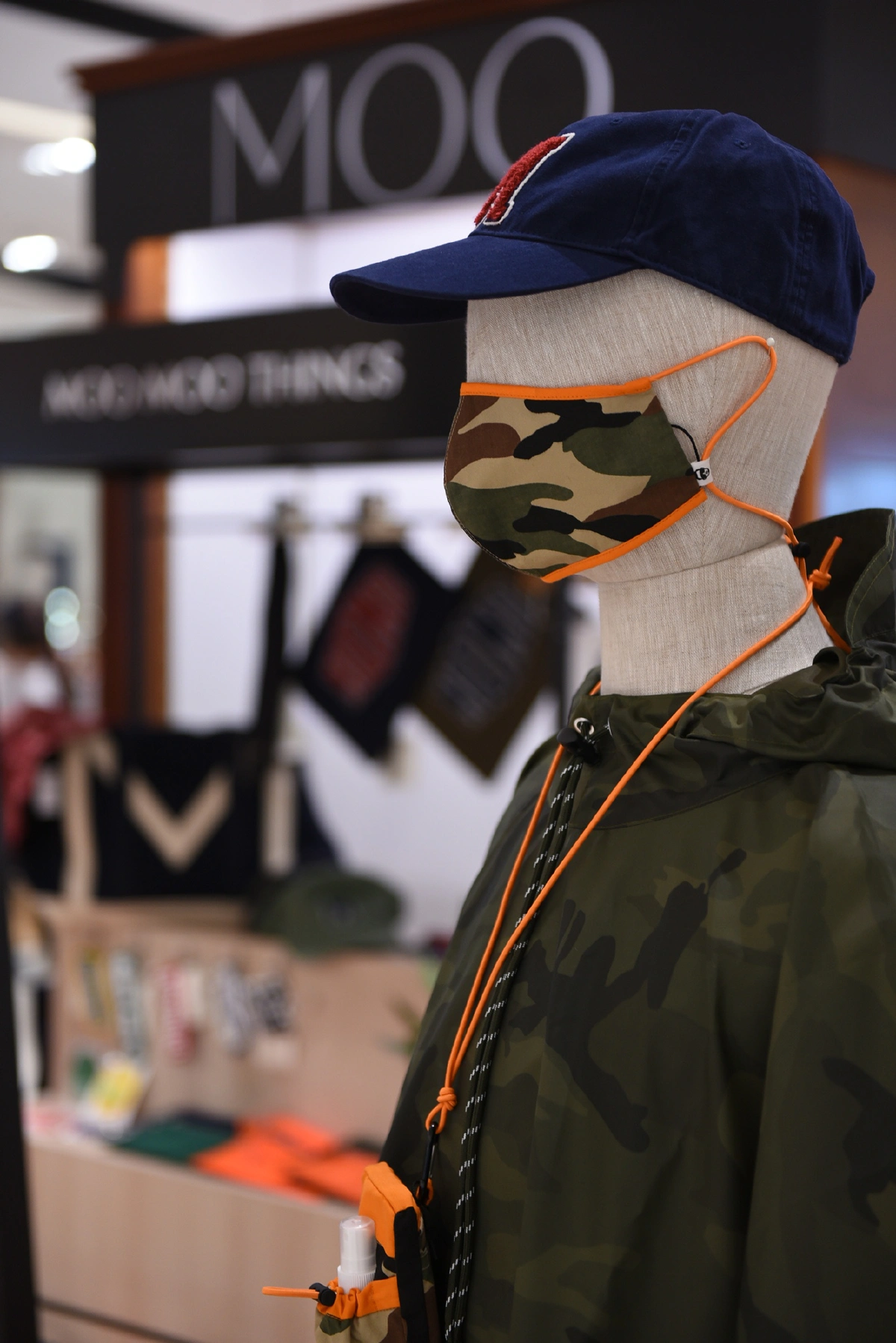 เชา ชวลิต ชวนมิกซ์แอนด์แมทช์เสื้อผ้าผู้ชายสไตล์ MOO 