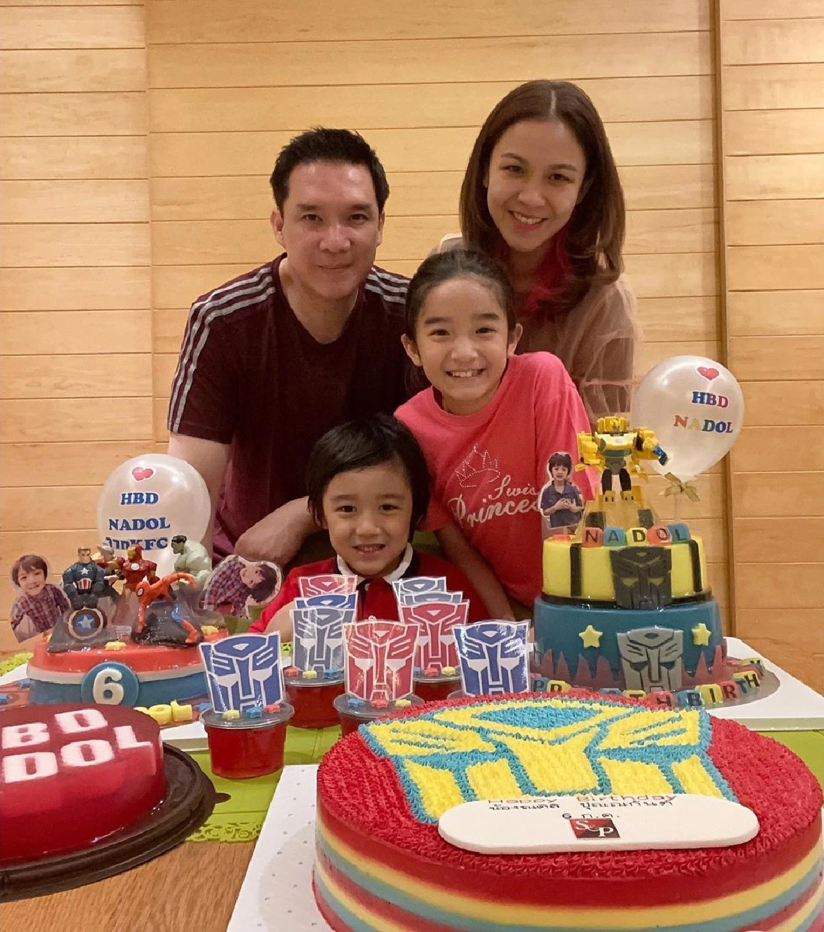 กบ สุวนันท์ แท็กทีมครอบครัวทำบุญปล่อยปลา ฉลองวันเกิดให้ น้องณดล