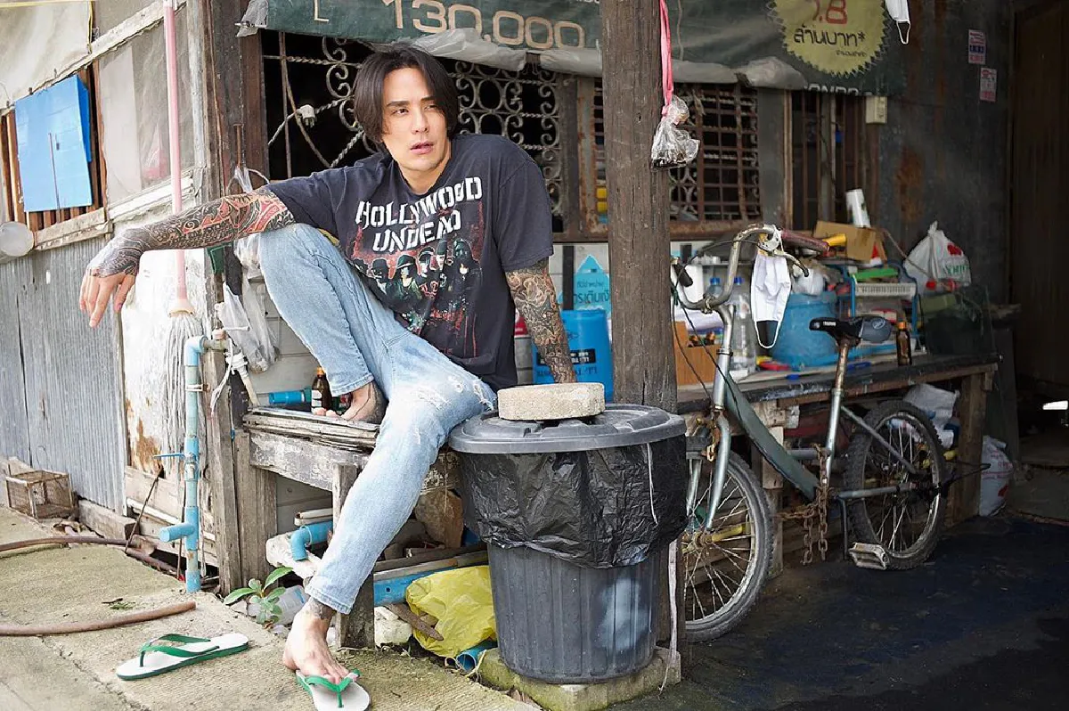 แทค ภรัณยู ถอดเสื้อโชว์หุ่นล่ำหลังซ้อมมวย ทำเอาแฟนๆหลุดโฟกัส