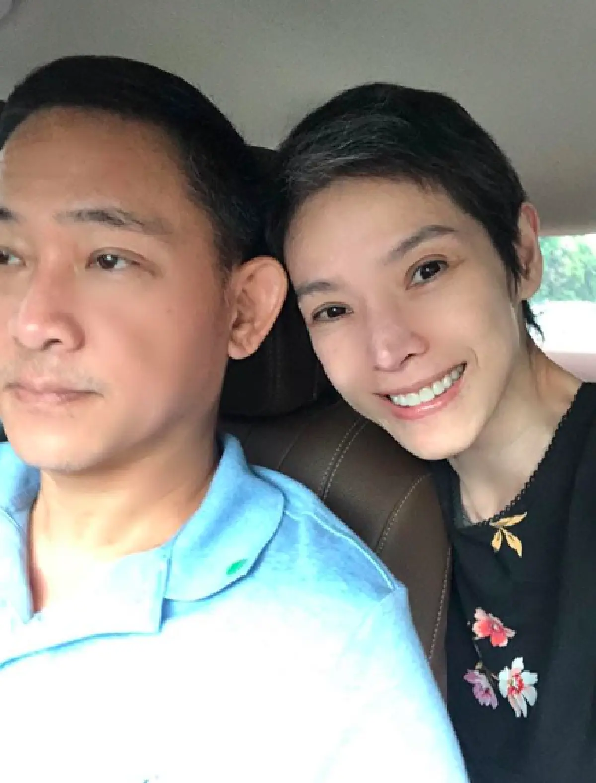 “นิ้ง กุลสตรี” ทำห่วงหนัก! หลังโพสต์เพลงเศร้าในรพ. พร้อมจุ๊บสามีเพื่อขอกำลังใจ