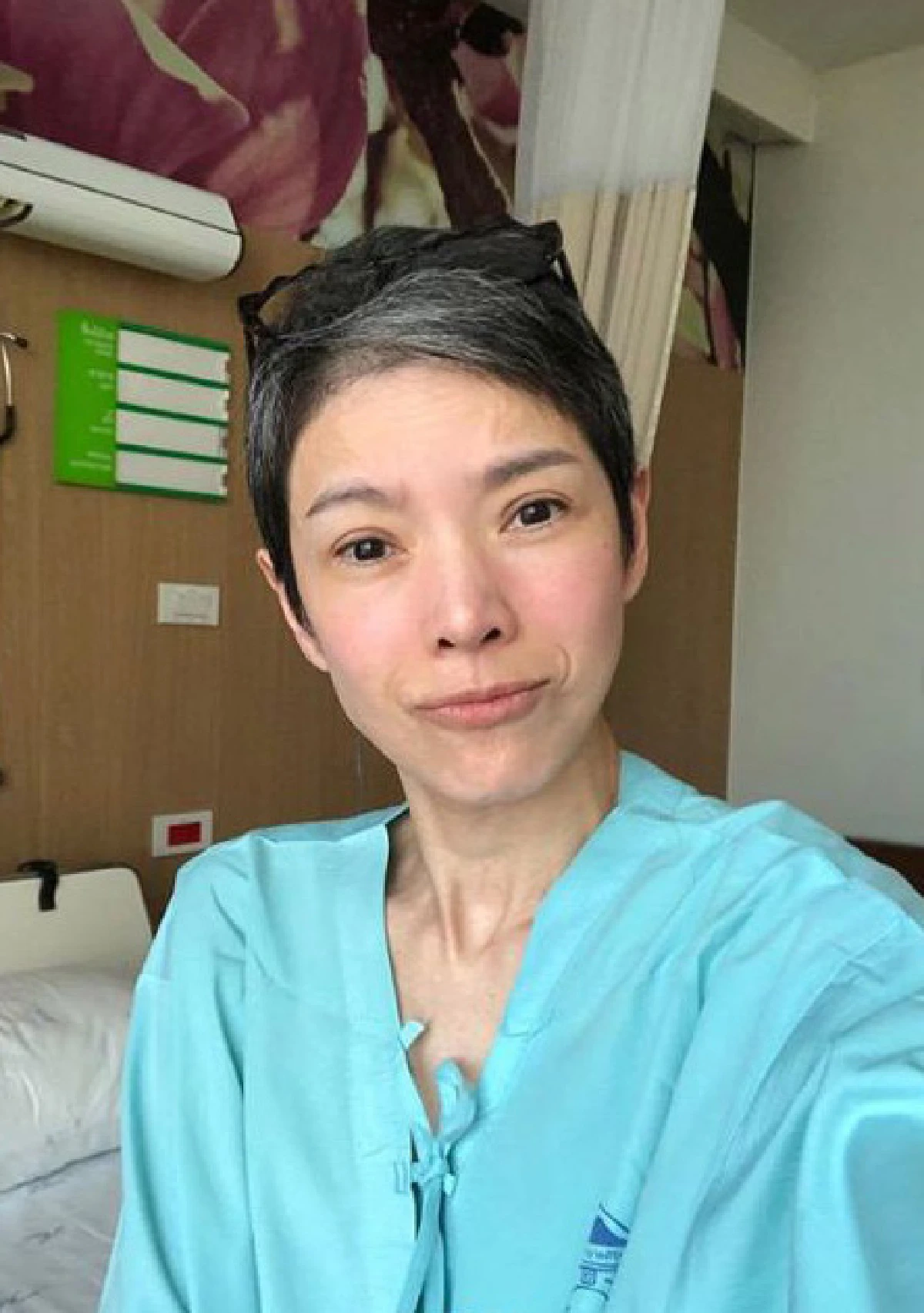 “นิ้ง กุลสตรี” ทำห่วงหนัก! หลังโพสต์เพลงเศร้าในรพ. พร้อมจุ๊บสามีเพื่อขอกำลังใจ