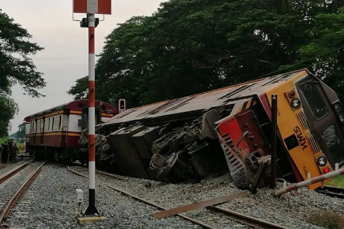 รถไฟตกรางพิษณุโลกทำทุกขบวนสายเหนืองดวิ่งชั่วคราว