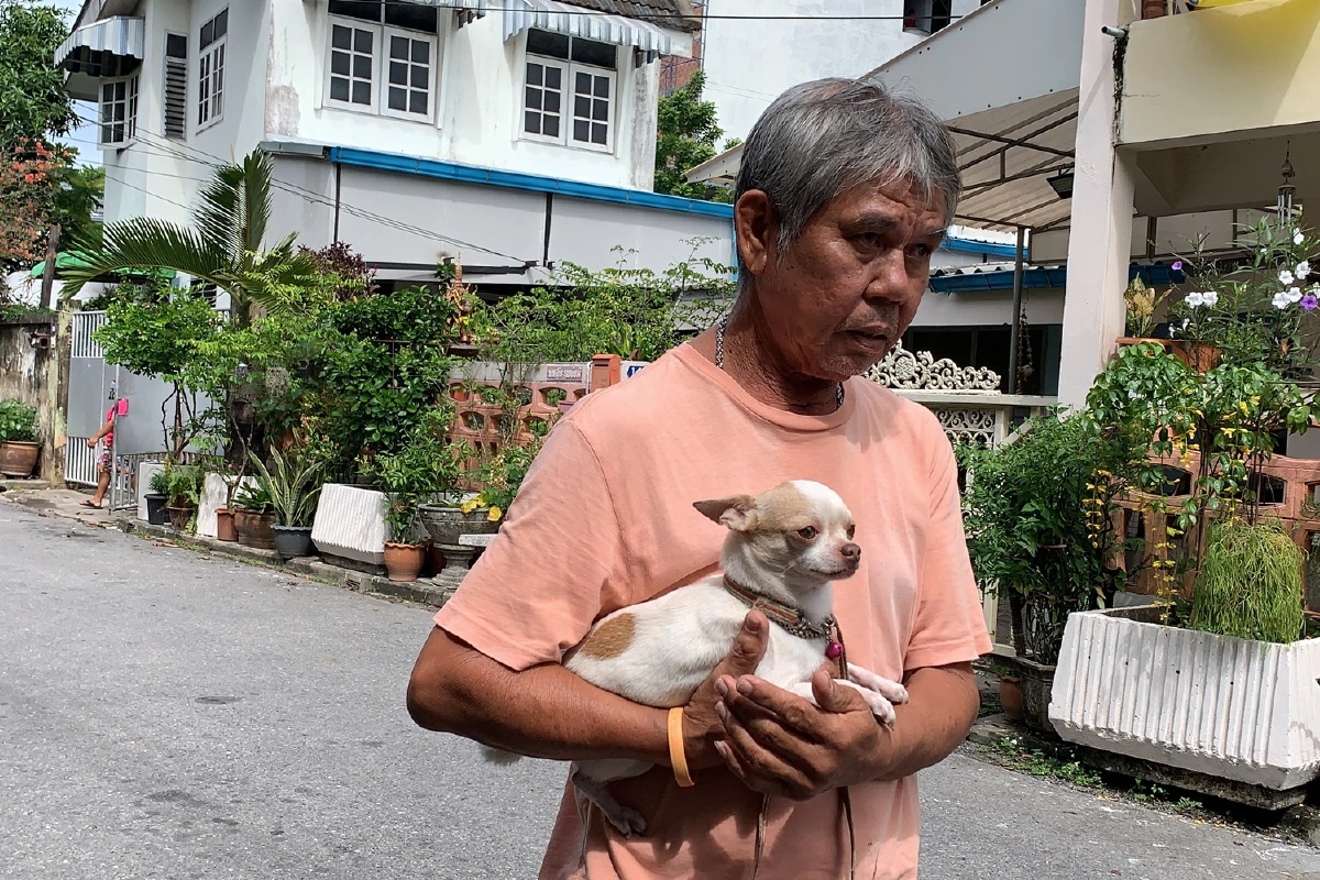 คุณป้าถูกคุณยายแทงเจ็บปมหมากัดกันยันแค่แย่งมีด