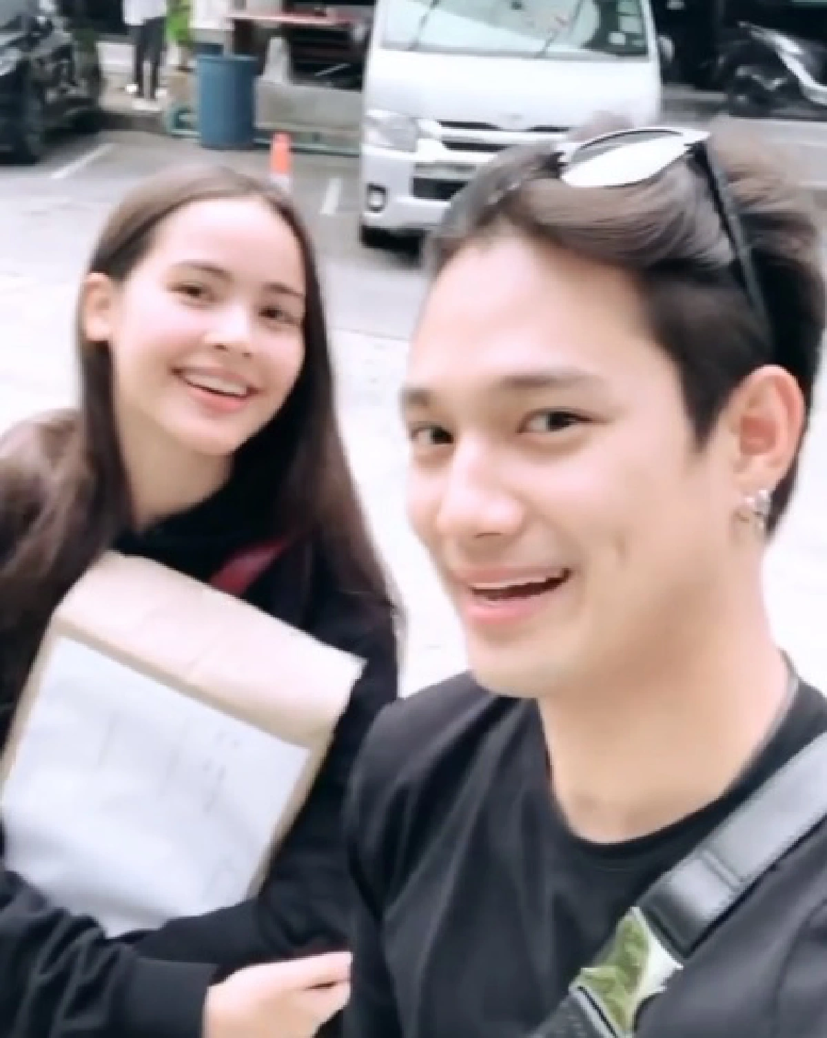 ญาญ่า ขำไม่หยุด! ปาล์ม ขอให้จับตัวบ้างเพราะอยากแพงเหมือนต้นไม้ (คลิป)