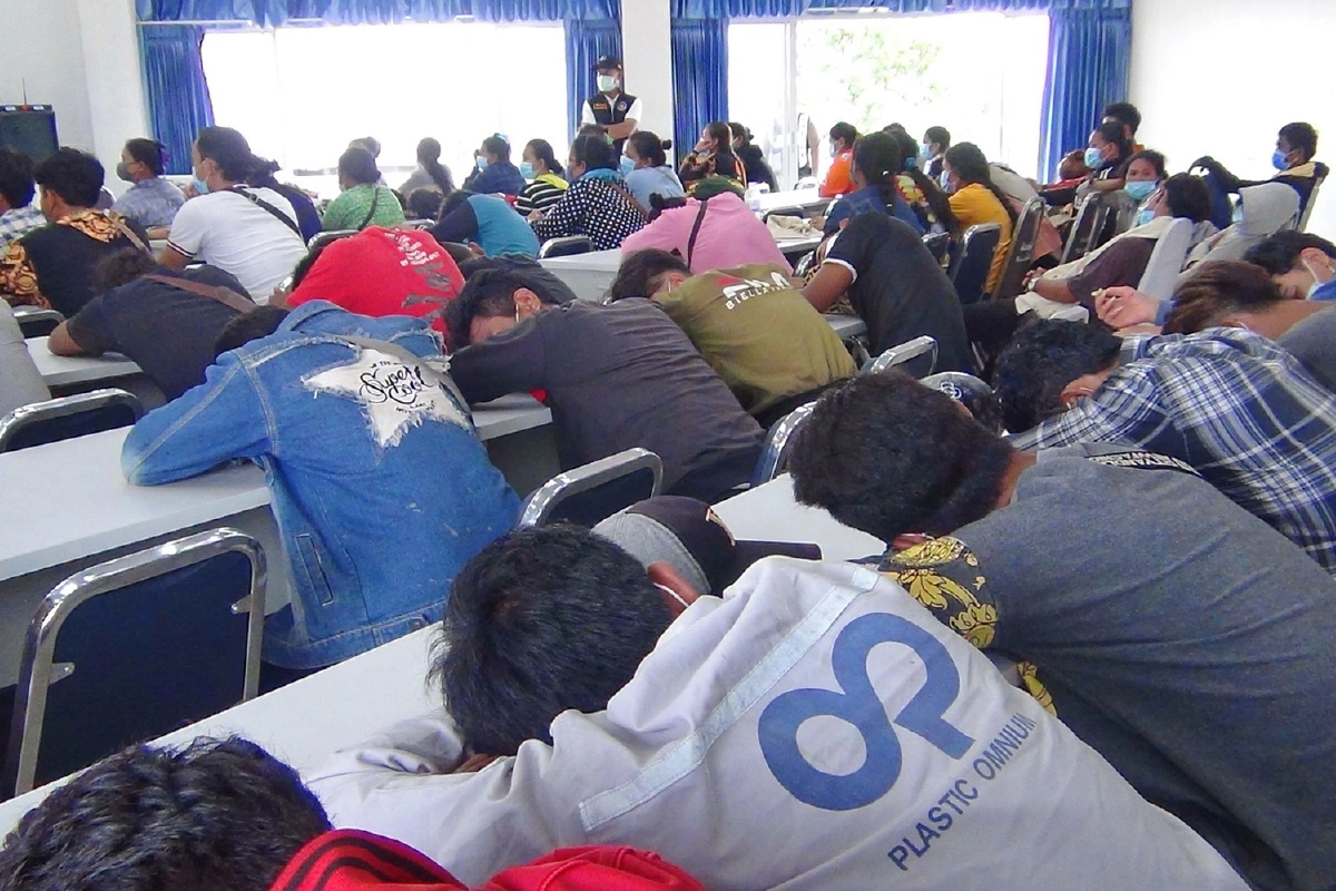 ตำรวจจับแก๊งลอบขนแรงงานต่างด้าวเข้าประเทศช่วงโควิด-19