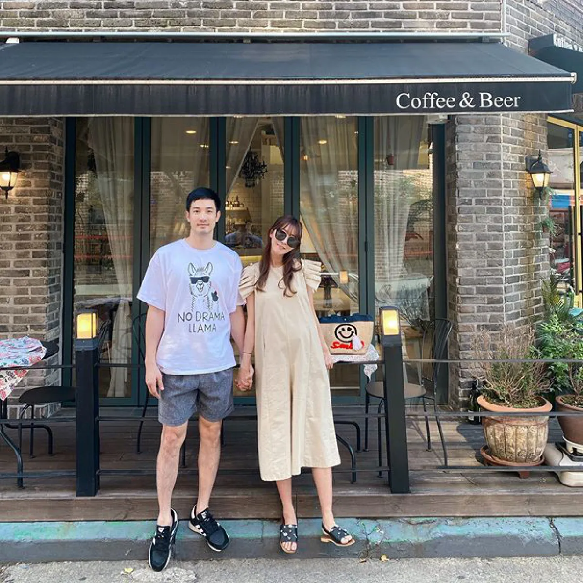 ช็อตนี้หวานมาก! อ้วน รังสิต คุกเข่าต่อหน้ามะม่วง เผยไม่เคยมีโมเมนต์ขอแต่งงานมาก่อน