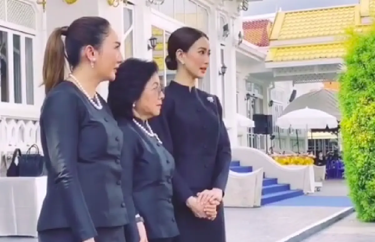 อาลัยรัก! “แต้ว ณฐพร" และครอบครัวคุณพ่อครั้งสุดท้าย พระราชทานเพลิงศพ "พล.อ.ต.ณรงค์" 