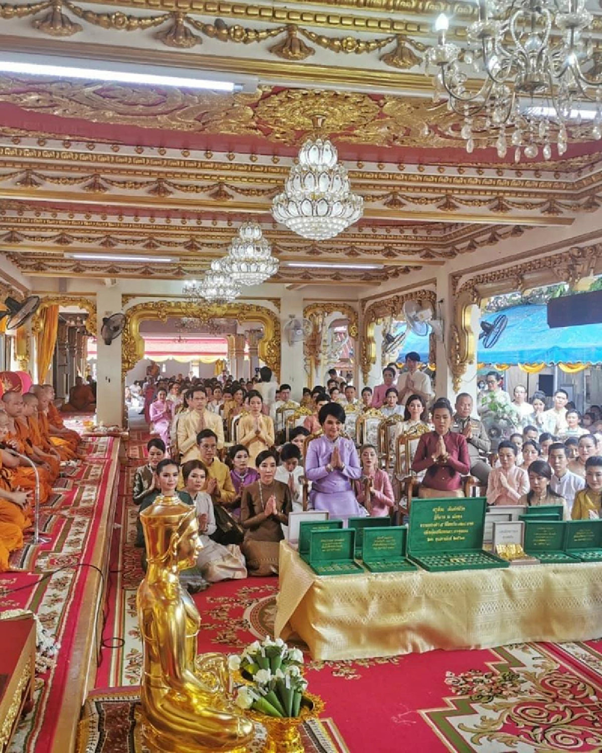 “กาละแมร์” ถวายทองคำหุ้มยอดพระธาตุ 53 กิโลกรัม กว่า 94 ล้านบาท 