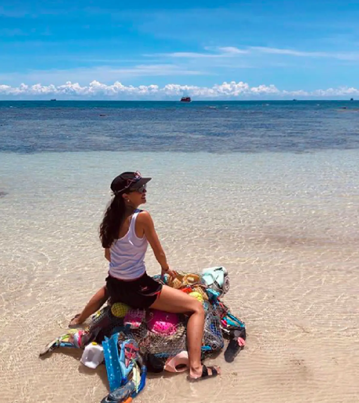 สาวอนุรักษ์! “นท” กับ New Normal ทรงผมสุดเก๋ที่ตกแต่งมาจากฝาขวดพลาสติ