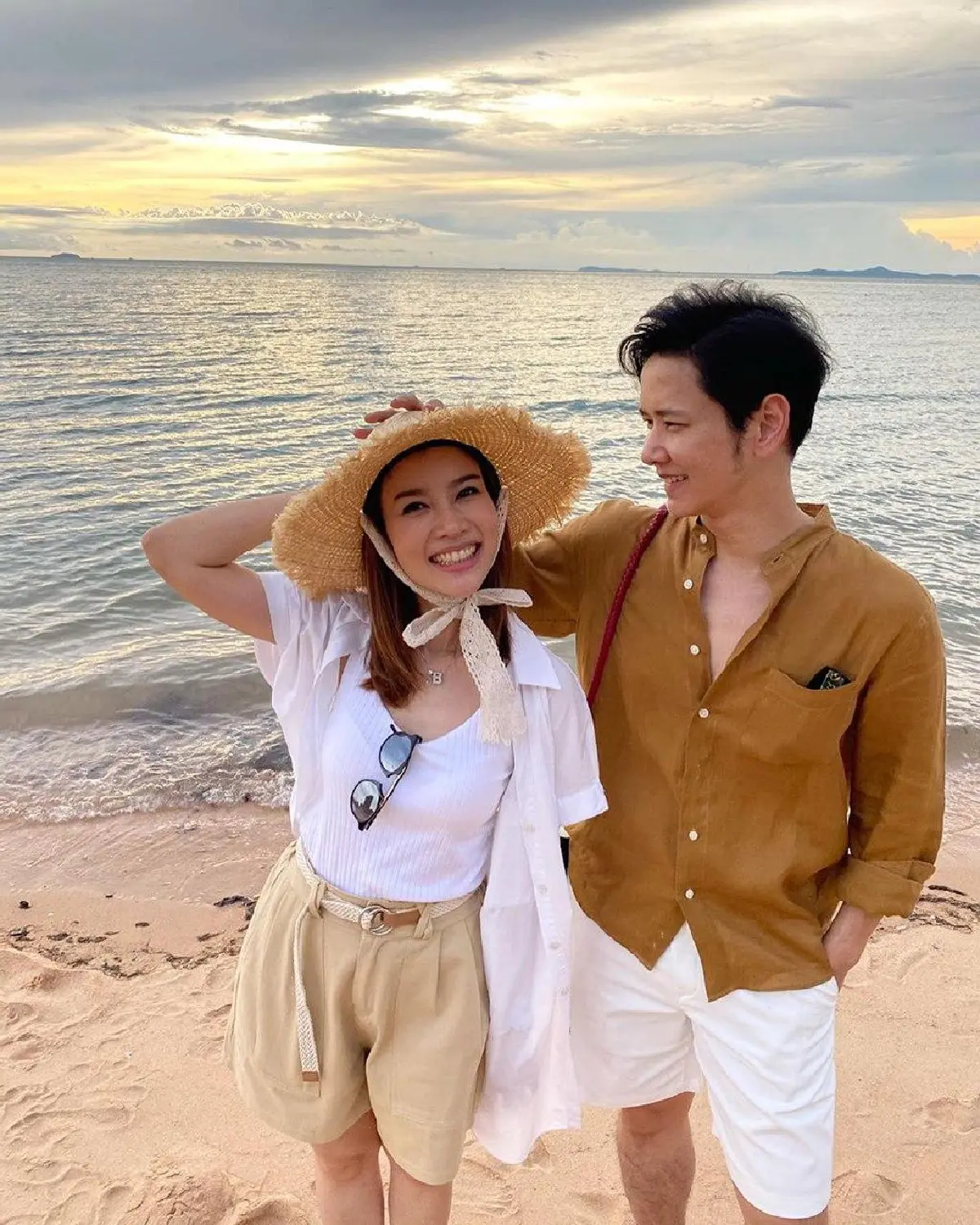 “ไบรท์” อวดภาพในชุดว่ายน้ำ พร้อมบอก “โต๋ ศักดิ์สิทธิ์” อนุมัติแล้ว