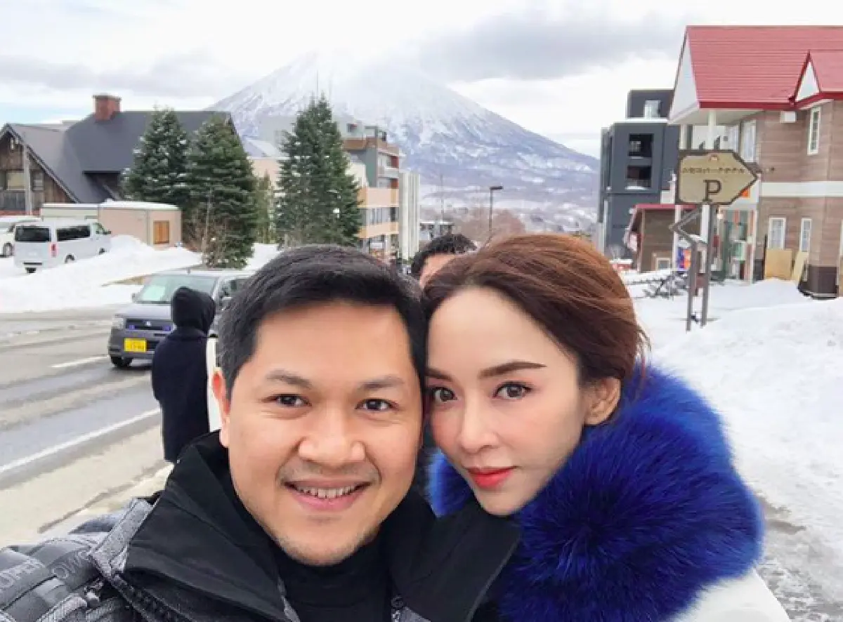 “ป๊อป นิธิ” เคลื่อนไหวแล้ว โพสต์ภาพเซลฟี่กับ “เป้ย ปานวาด”  หลังมีข่าวดราม่า