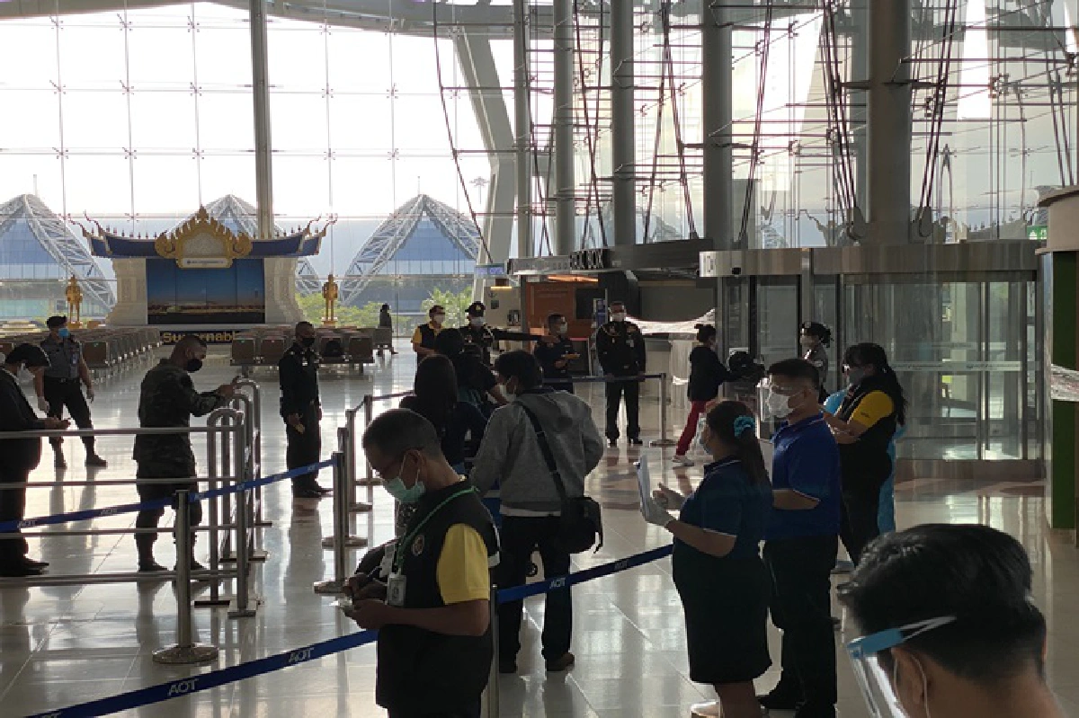 506 คนไทยกลับประเทศ พบ 21 คนมีไข้สูง