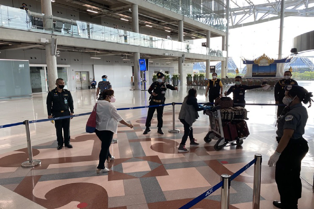 506 คนไทยกลับประเทศ พบ 21 คนมีไข้สูง