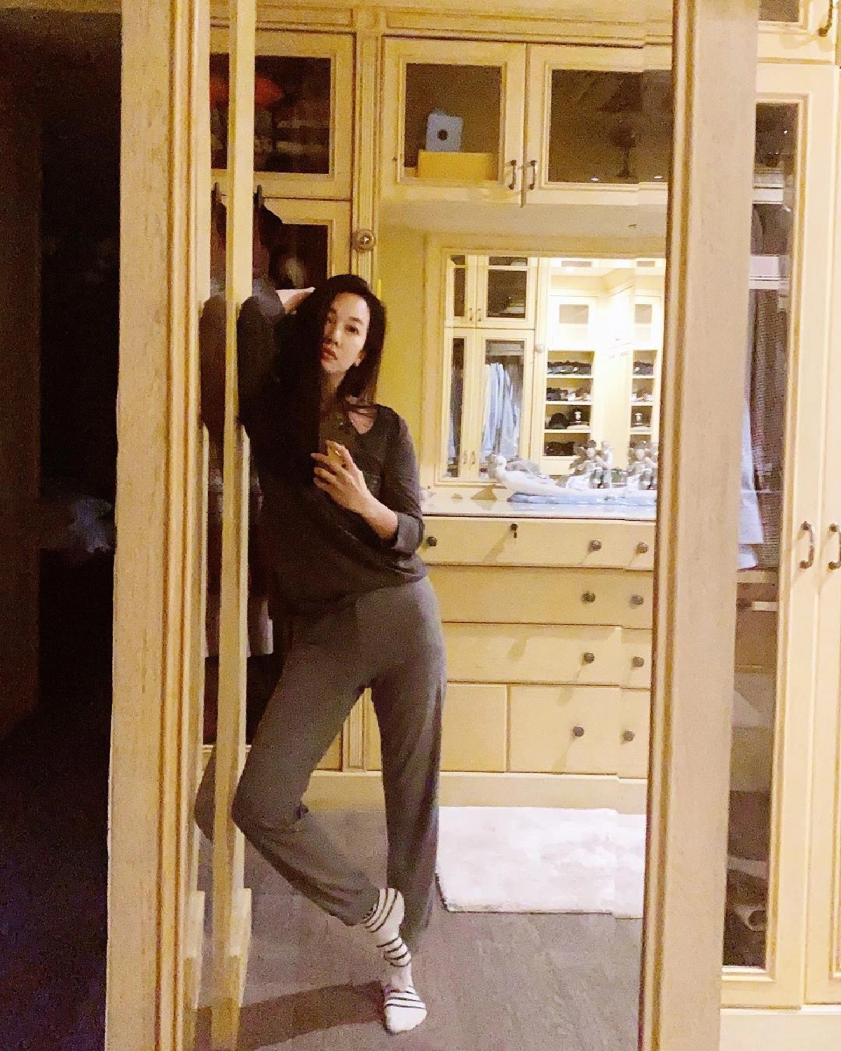 ส่องบ้านซุปตาร์ นุ่น วรนุช สวยหรูน่าอยู่ ตกแต่งสไตล์คลาสสิก