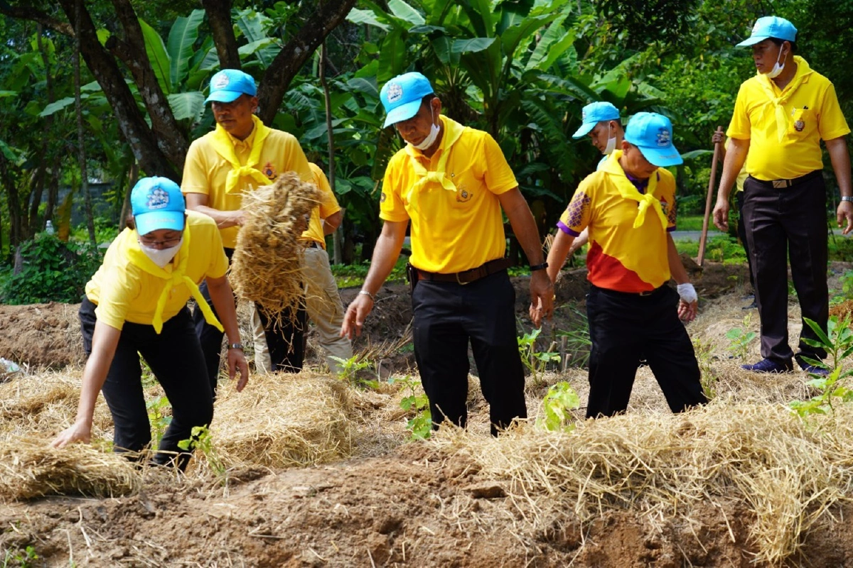พช. จัดกิจกรรมจิตอาสาขยายผลสร้างความมั่นคงให้ชีวิตประชาชน