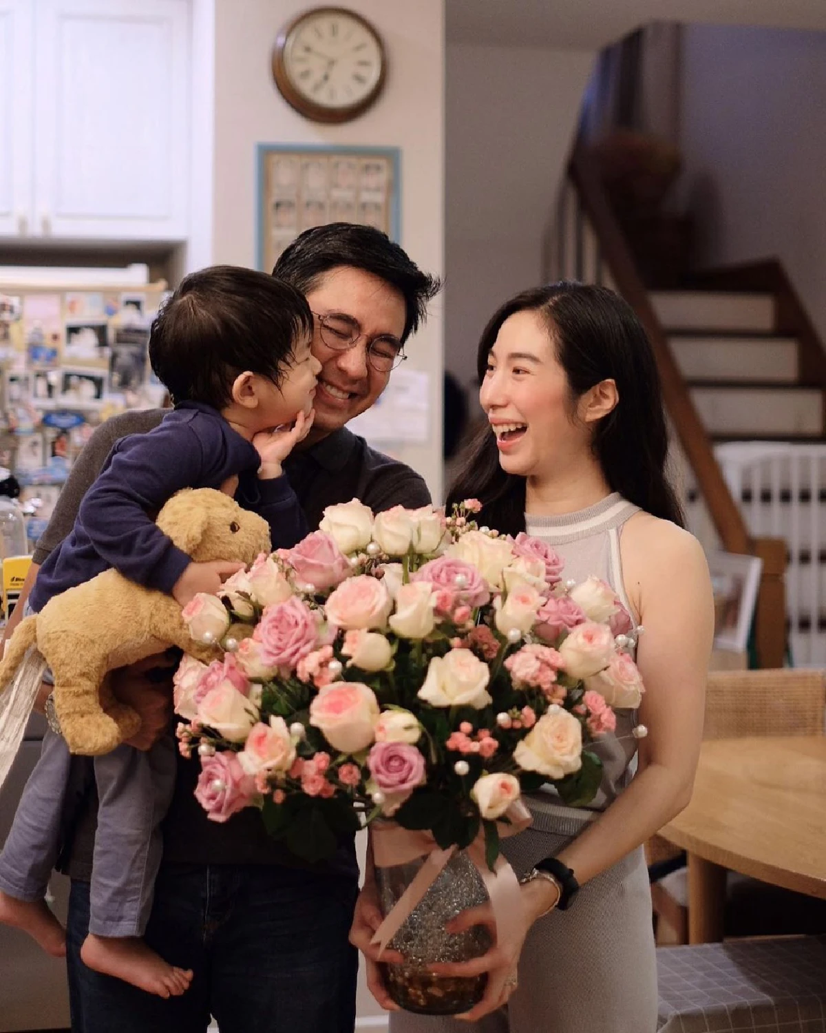 ครบรอบแต่งงาน 4 ปี! เอ้ก บุษกร โพสต์ซึ้งขอบคุณ กัปตัน ที่พร้อมเข้าใจเธอทุกเรื่อง