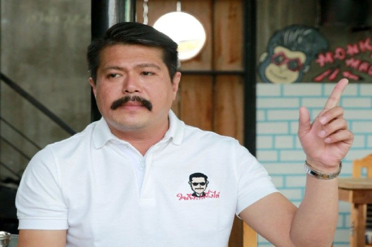 "วัน" เตือน "คนประสงค์ร้าย" คิดดีๆถ้าจะทำ "เด็กๆที่ไปชุมนุม" "วัน" เตือน "คนประสงค์ร้าย" คิดดีๆถ้าจะทำ "เด็กๆที่ไปชุมนุม"