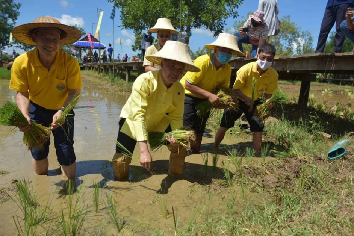 "พระสงฆ์-ฆราวาส"ร่วมขับเคลื่อนพลัง"บวร"เปิดยุ้งฉางสังฆะประชาปันสุข