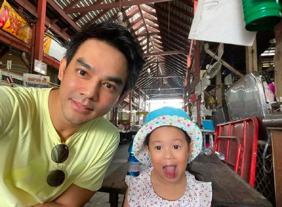  “มอส” เผยวีรกรรมสุดแสบของ "น้องสวรรค์" ขณะที่พ่อจะแอบหลับ ลูกสาวจับมัด