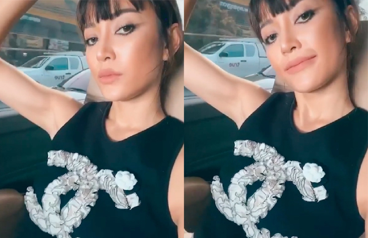 ลุคนี้แม่ได้นะ! "เอมมี่ มรกต" กับผมทรงหน้าม้า ที่ฉุดให้หน้าเด็กลงมาก