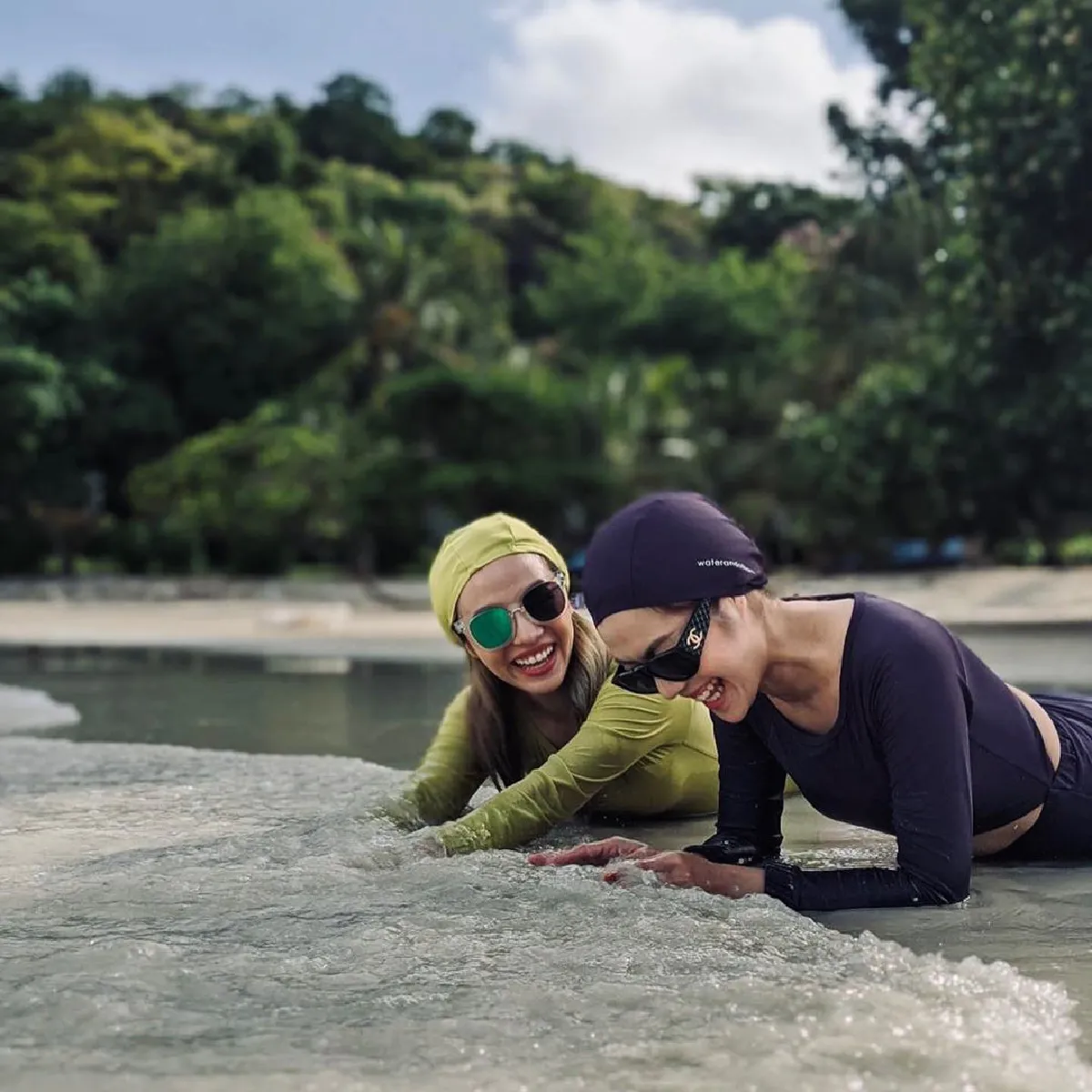 นิว นภัสสร ปล่อยของ! สลัดผ้าอวดหุ่นเซ็กซี่นานๆทีริมทะเล 