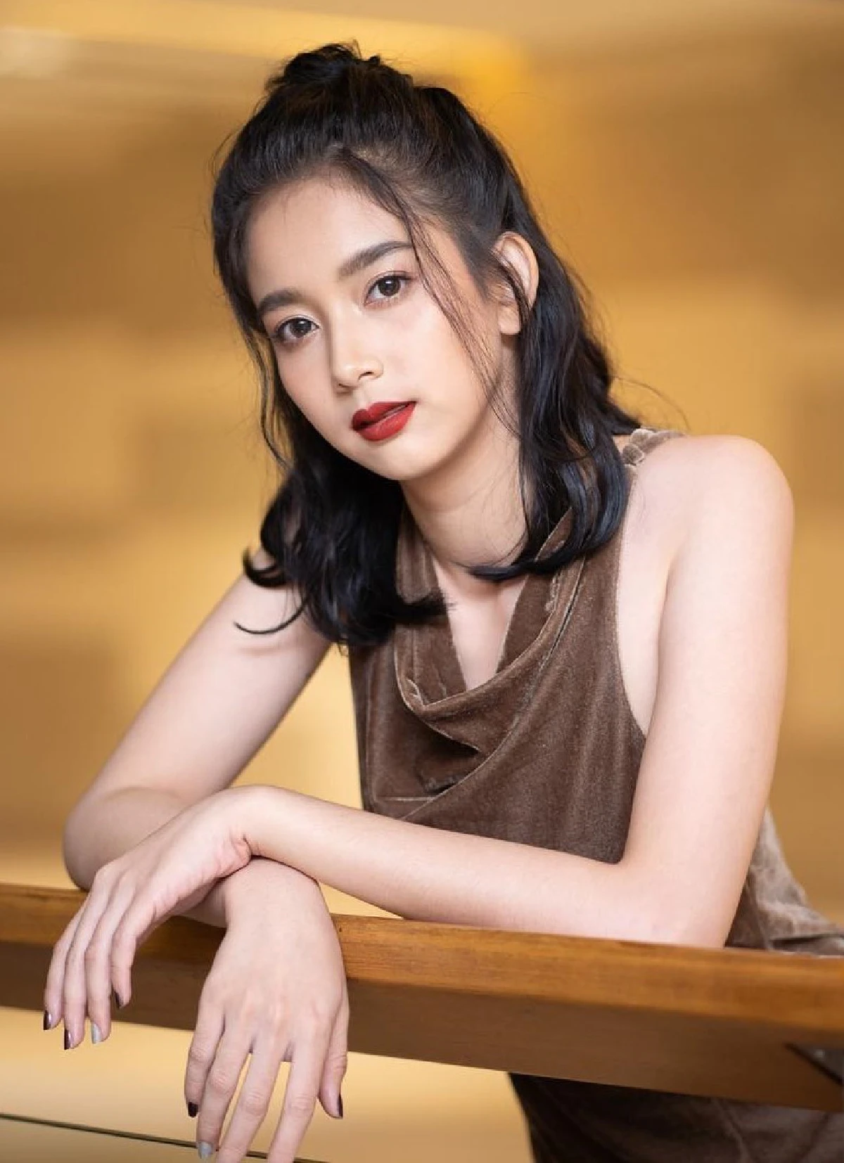 ส่องความสวยปัง 6 นักแสดงหน้าใหม่รุ่นน้อง มิสทีน ไทยแลนด์