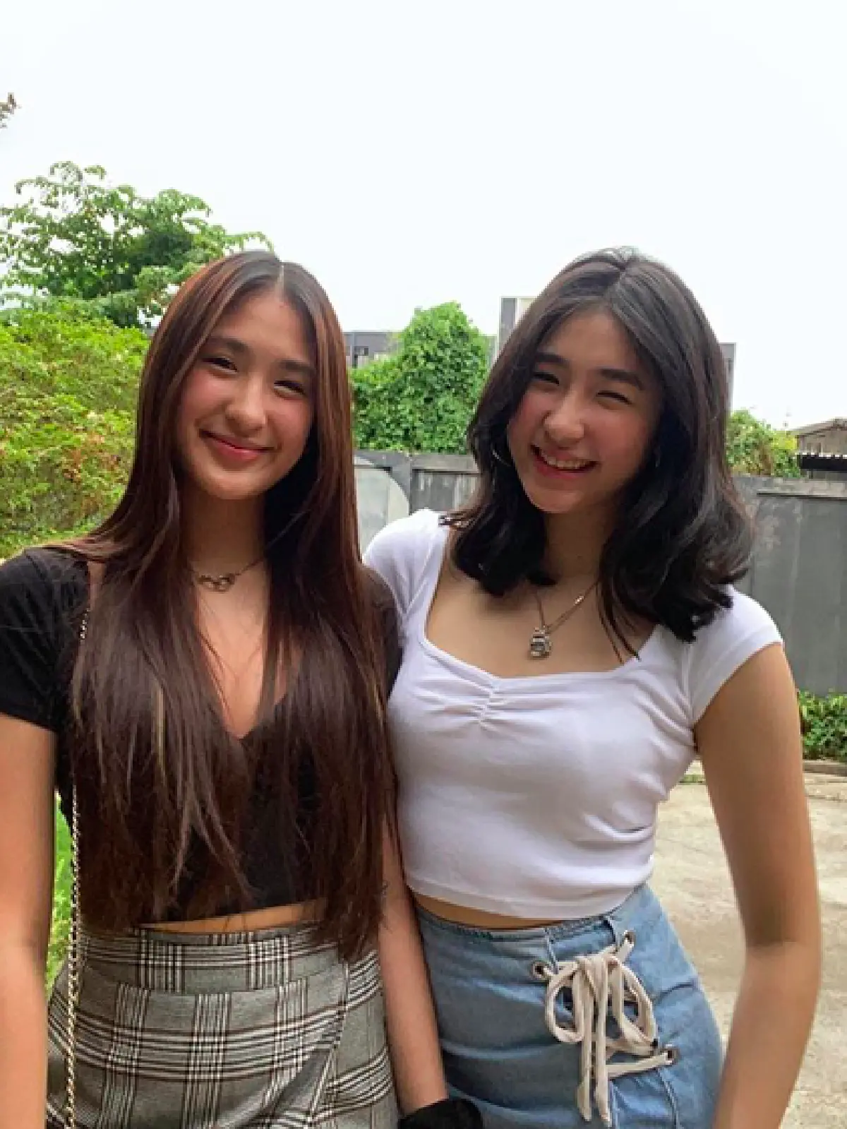 ไม่ธรรมดา! “พีท ทองเจือ” สอนลูกสาว “น้องเซย่า” ยิงปืน ให้รู้ไว้เพื่อป้องกันตัว