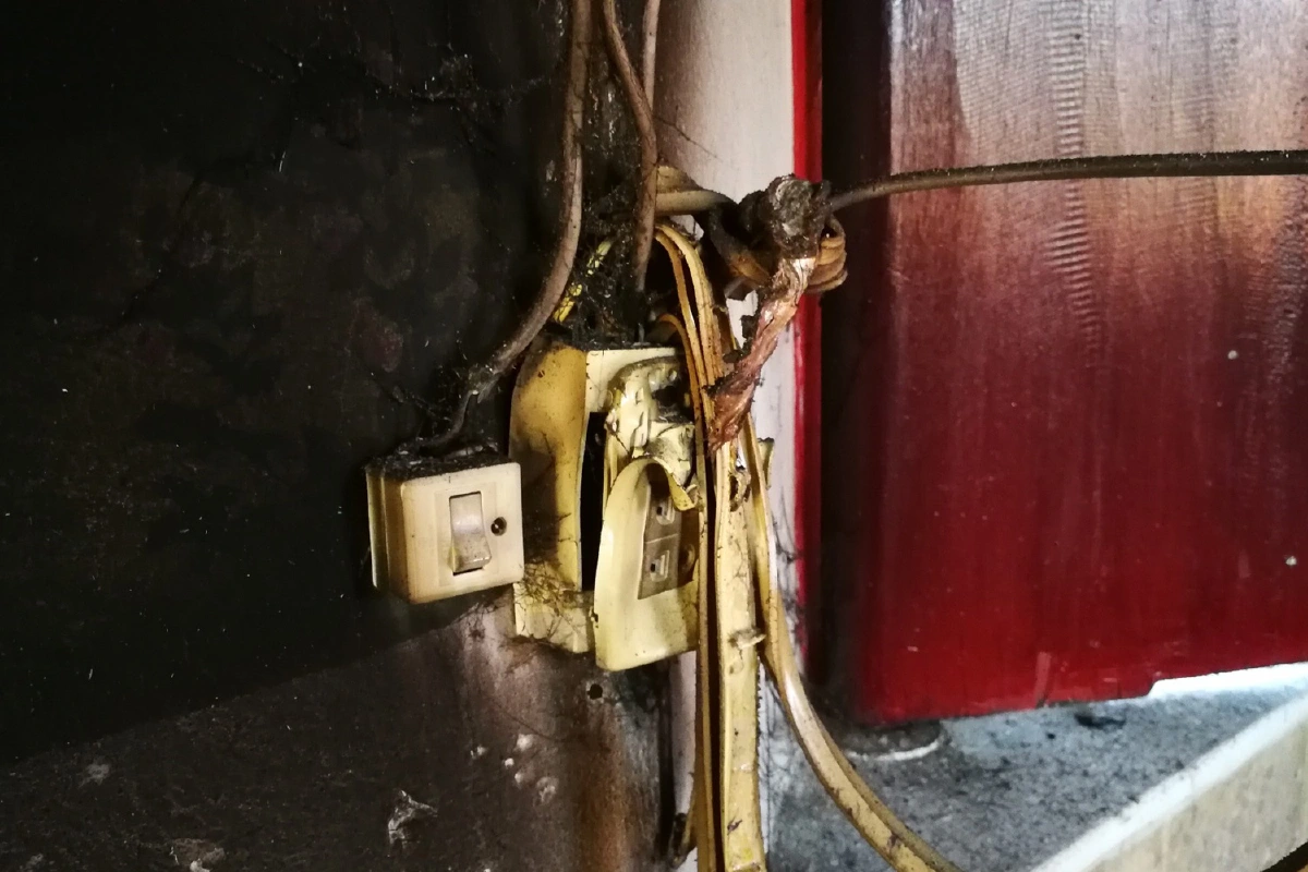 ไฟไหม้โบสถ์เก่าองค์พระประธานเศร้าน้ำตาไหล 