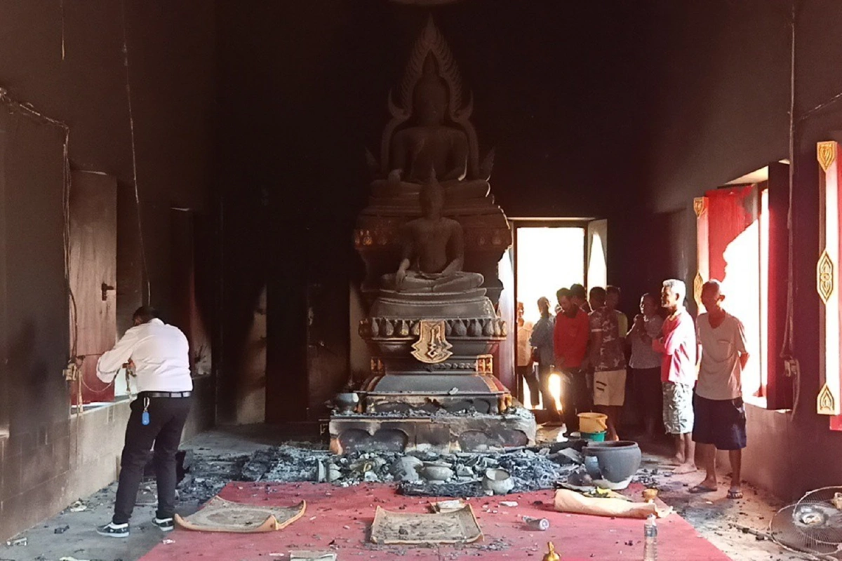 ไฟไหม้โบสถ์เก่าองค์พระประธานเศร้าน้ำตาไหล 