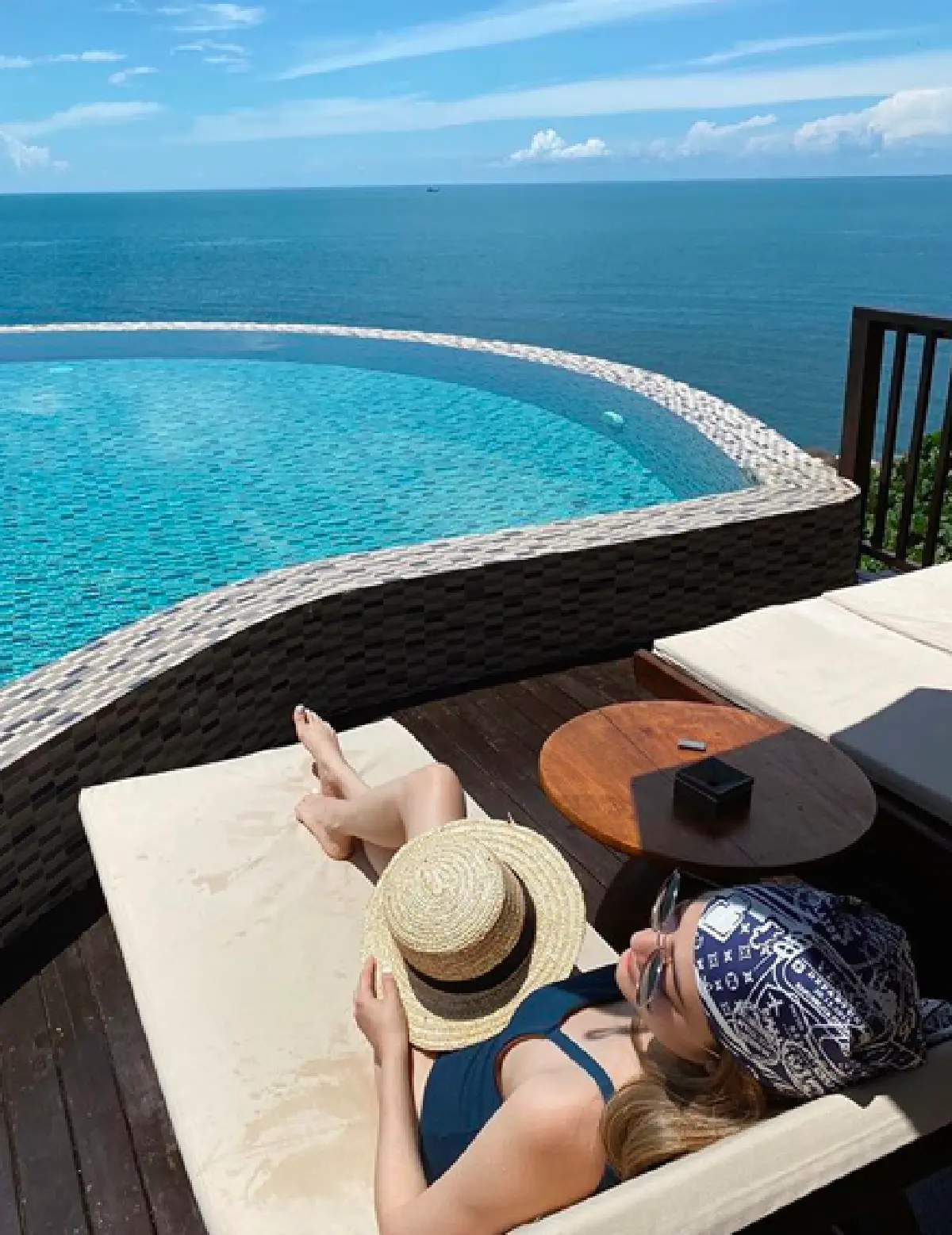 "มาร์กี้" เซลฟี่ภาพมุมสูง ทำเอาคนโฟกัสแต่ท่อนล่างแซ่บหนัก!