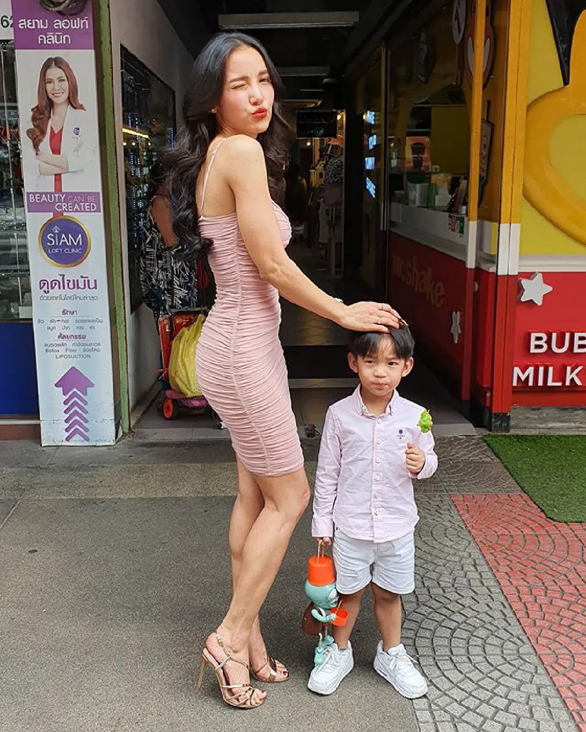 น่ารักสุดๆ! น้องเรซซิ่ง อัดคลิปเต้นสุดพลิ้ว ทำเอา น้องพายุ นั่งงงหนักมาก 