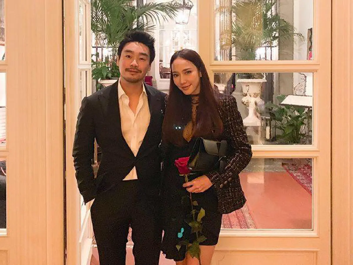 อั้ม พัชราภา ควง ไฮโซพก ดินเนอร์หวาน..ชวนกันถ่ายคลิปกันมุ้งมิ้งดีต่อใจ