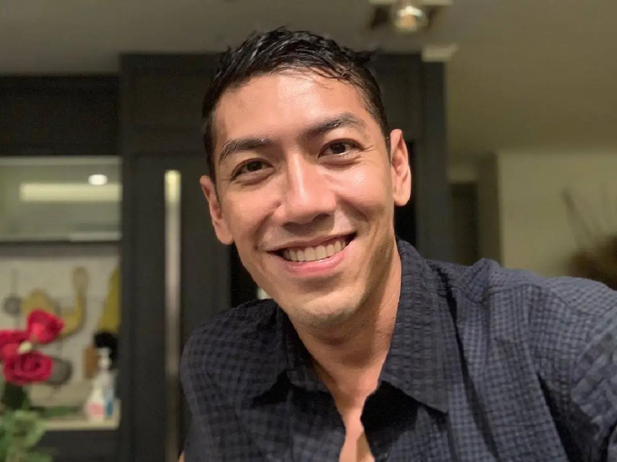    ป๋อมแป๋ม ถ่ายรูปคู่ โต้งทูพี-ดีเจเพชรจ้า หน้าเหมือนกันจนนึกว่าฝาแฝด