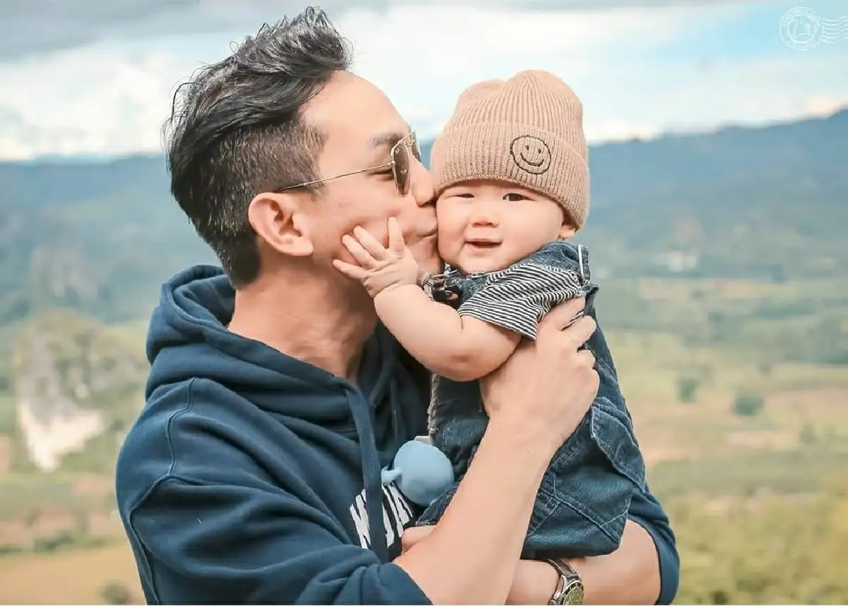 อบอุ่นน่ารัก! กิก ดนัย ลงอ่างอาบน้ำกับ น้องเก้า พร้อมตื่นเช้าชมวิวสวย