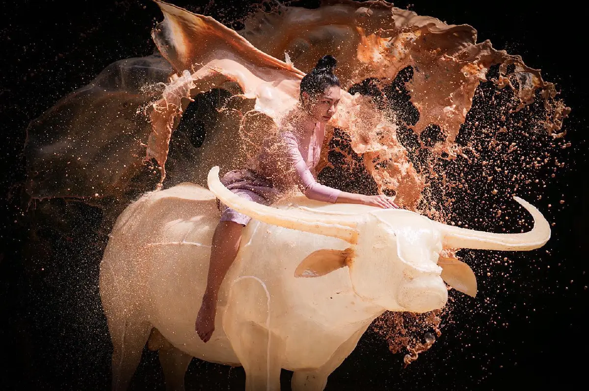  “แก้ม เดอะสตาร์” โดนแซวหนัก! หลังโพสต์ภาพอวดแฟชั่นเซ็ตภูมิใจในความเป็นไทย