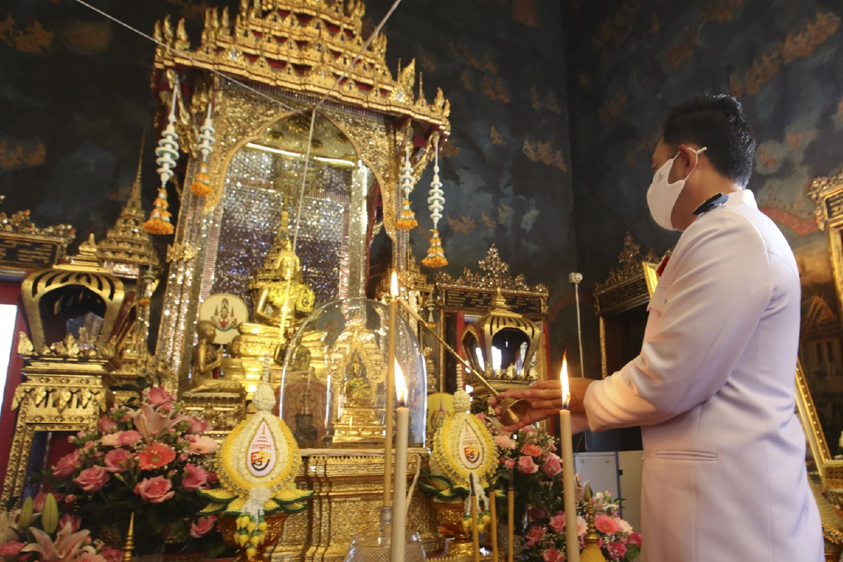 จัดพิธีเจริญพระพุทธมนต์"นวัคคหายุสมธัมม์"เฉลิมพระเกียรติในหลวง