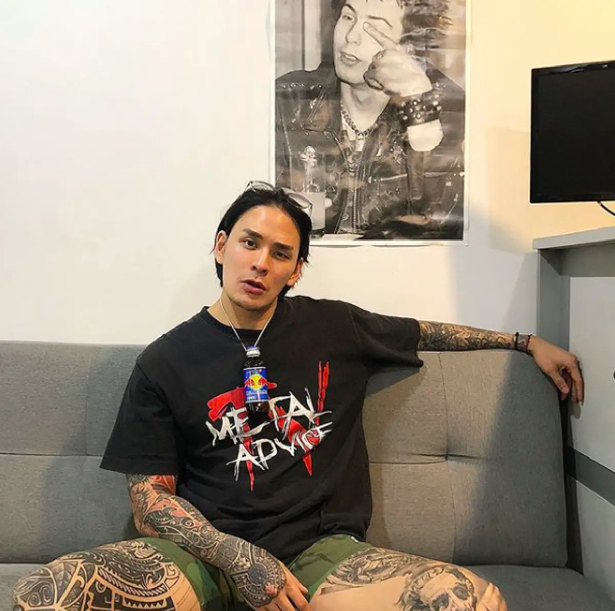  “แทค ภรัณยู” โชว์คลิปสักที่เจ้าตัวลงเข็มด้วยตนเอง ทำหลายคนตะลึง