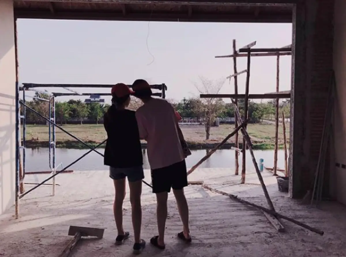  "เจี๊ยบ ลลนา" มอบแหวนเพชร กลางร้านหมูกระทะให้ "เดียร์ บุศรา" เป็นของขวัญวันเกิด 