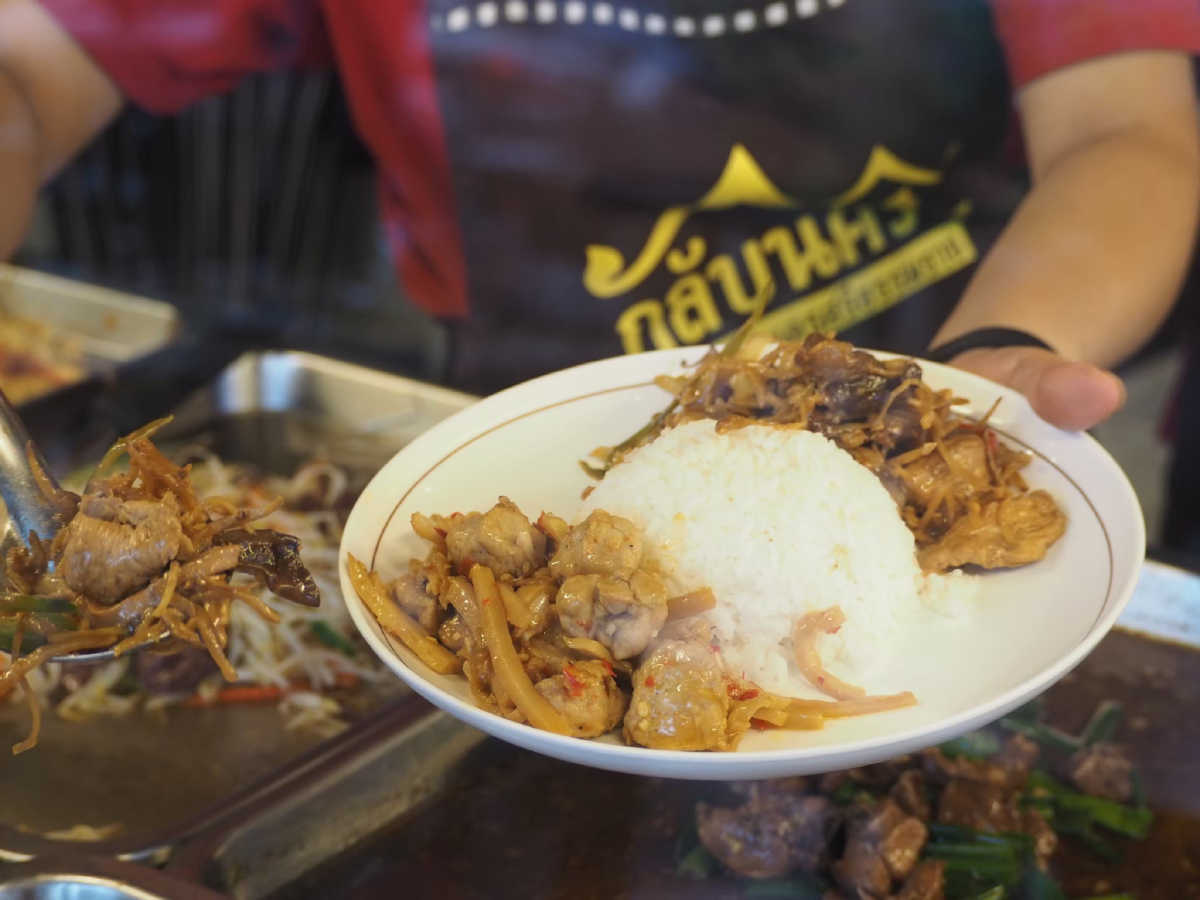 New Normal : วิถีใหม่ 'ร้านข้าวแกง' หลังการมาของโควิด