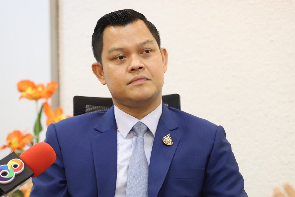 ธนกรซัด "ธนาธร"อย่าบิดเบือนคดีบอส ลั่นไม่เกี่ยวกับรัฐบาล ธนกรซัด "ธนาธร"อย่าบิดเบือนคดีบอส ลั่นไม่เกี่ยวกับรัฐบาล