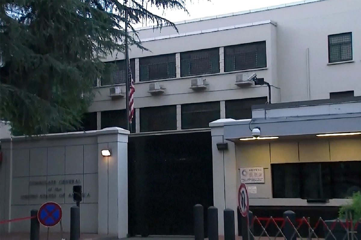 ตาต่อตาฟันต่อฟัน จีนเข้ายึดสถานกงสุลสหรัฐในเฉิงตู 