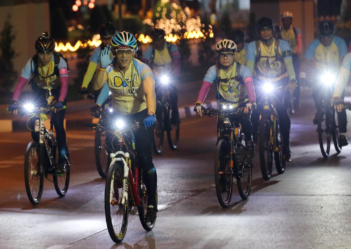 เฉลิมองค์กษัตรา มหาวชิราลงกรณ