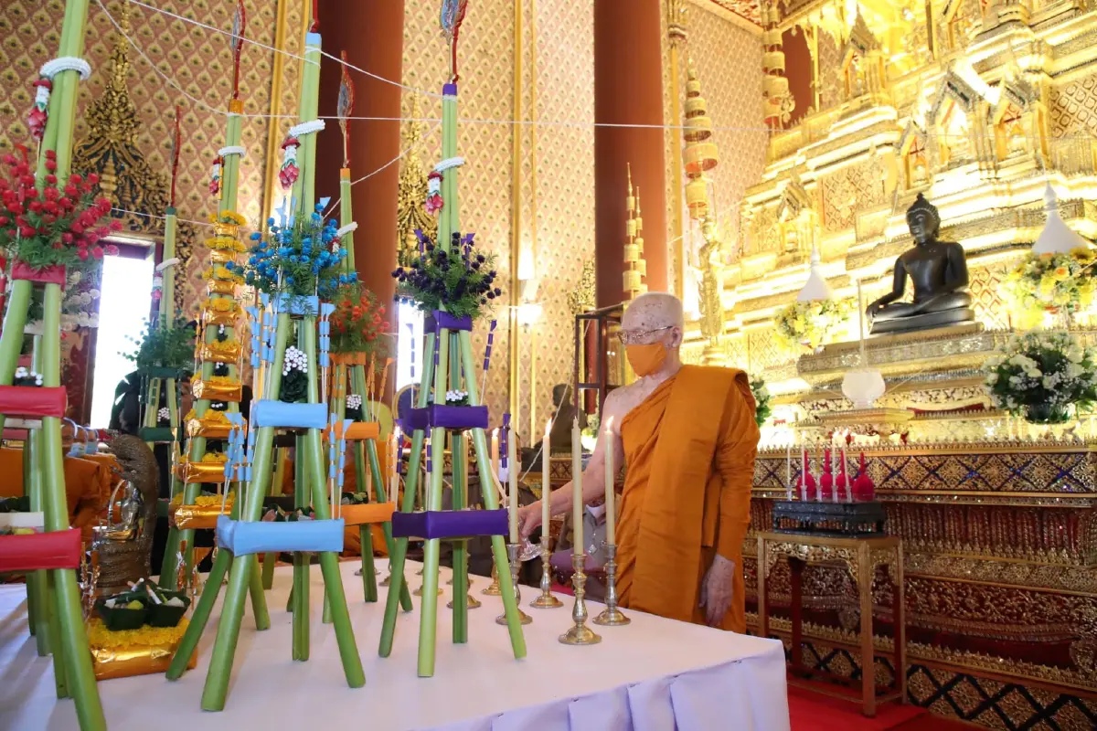 "สมเด็จพระสังฆราช" สวดเจริญพระพุทธมนต์ถวายพระพรชัยมงคลแด่ "ในหลวง"