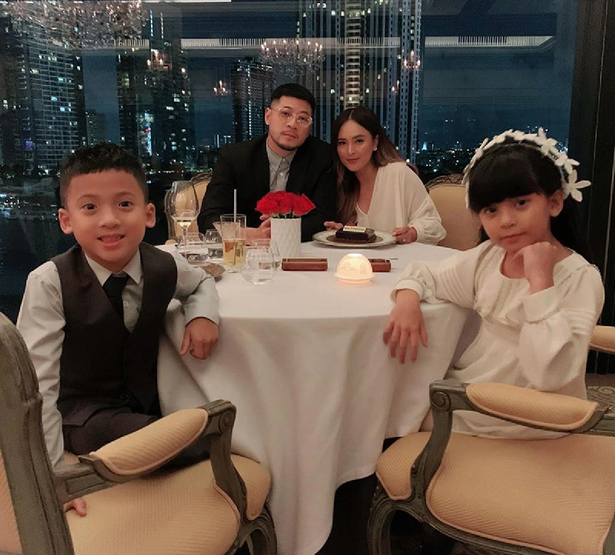 “นานา-เวย์” ควงลูกๆ ดินเนอร์ครบรอบแต่งงาน 10 ปี  พร้อมโพสต์ซึ้งถึงกันและกัน