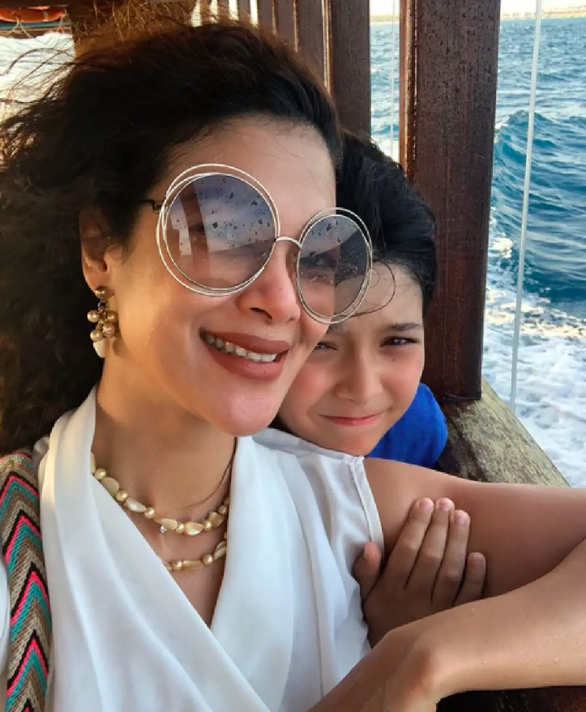 “น้องฮาเปอร์” ลูกชายคนโตของ “ฮาน่า-ฮิวโก้” โตเป็นหนุ่ม หน้าคมเข้มหล่อมาก