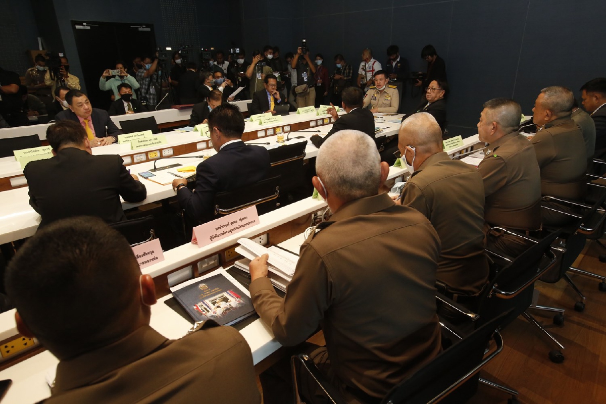 กมธ.รุมซักคดี"บอส"ดุเดือด-อัยการขอเวลา 7 วันตอบทุกข้อสงสัย กมธ.รุมซักคดี"บอส"ดุเดือด-อัยการขอเวลา 7 วันตอบทุกข้อสงสัย