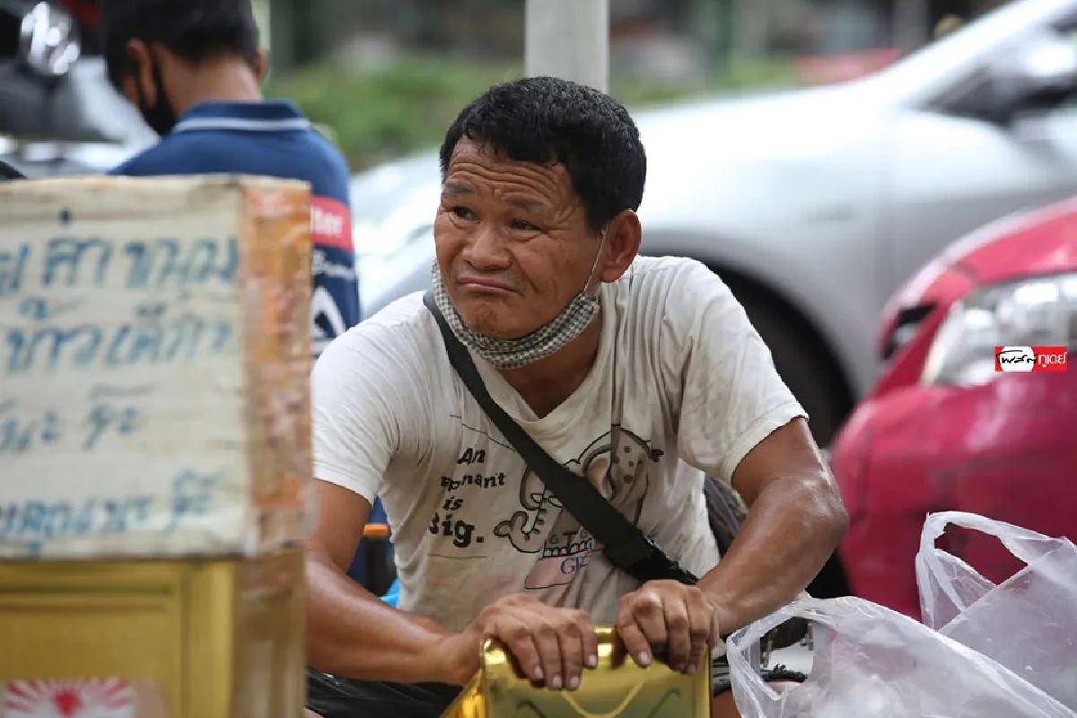ต้องมีสักวันที่เป็นของเรา ‘ช่างแสง’ บุ้งเต้าหัวใจแกร่ง! ยอดคุณพ่อผู้ใช้สองมือทำที่ตักขยะเพื่อลูก